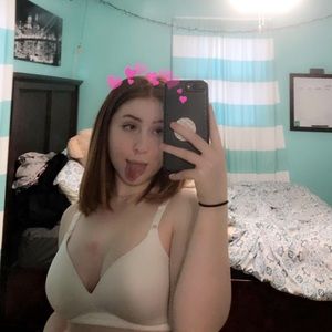 Meet your Posher, Reese